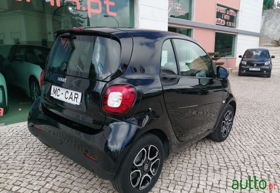 2019' Smart Fortwo photo #4