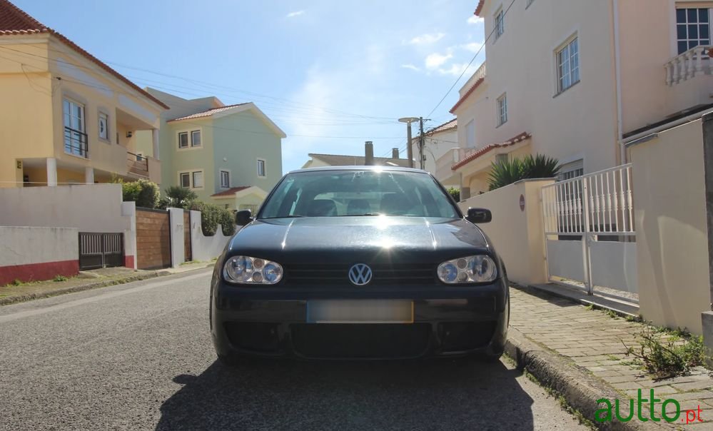 2000' Volkswagen Golf photo #2