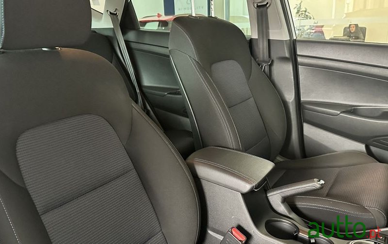 2018' Hyundai Tucson 1.7 Crdi Executive Dct photo #5