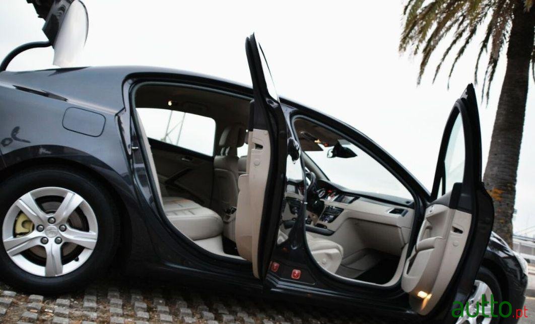 2013' Peugeot 508 photo #2