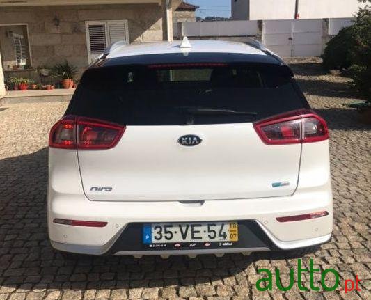 2018' Kia Niro photo #3