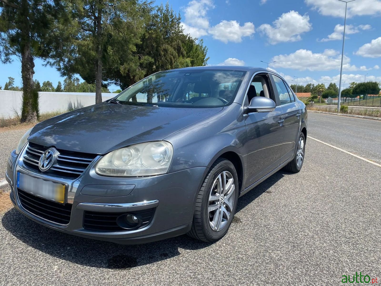 2007' Volkswagen Jetta photo #2