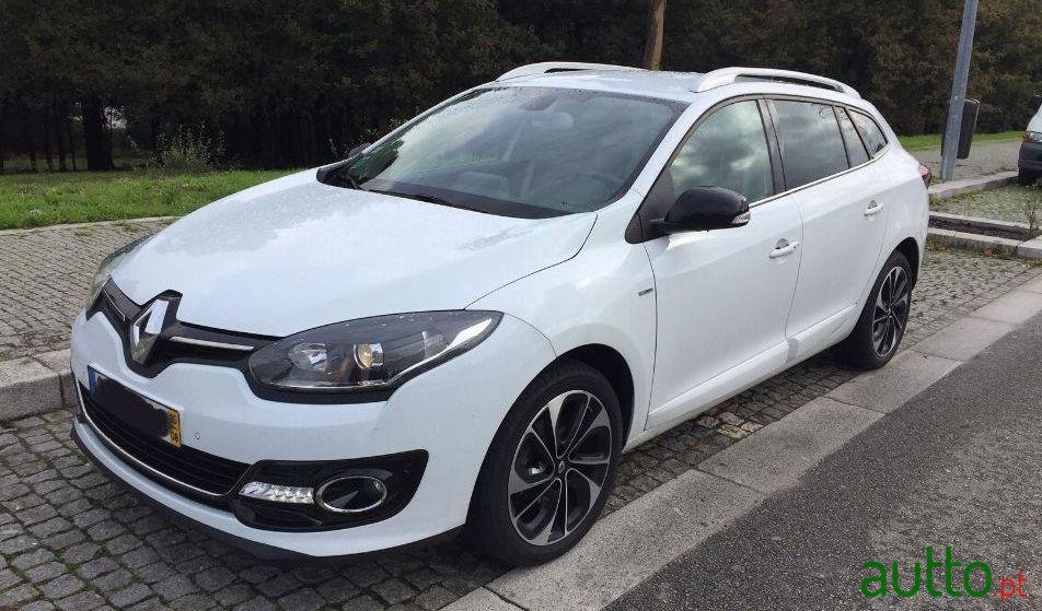 2015' Renault Megane Sport Tourer photo #2