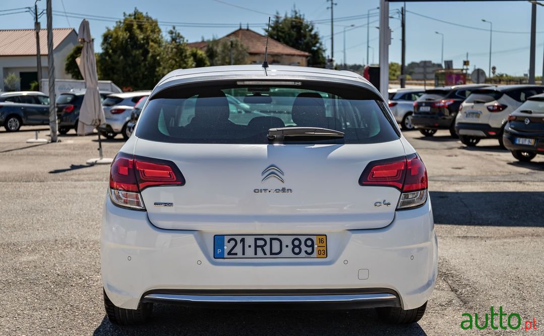 2016' Citroen C4 photo #5