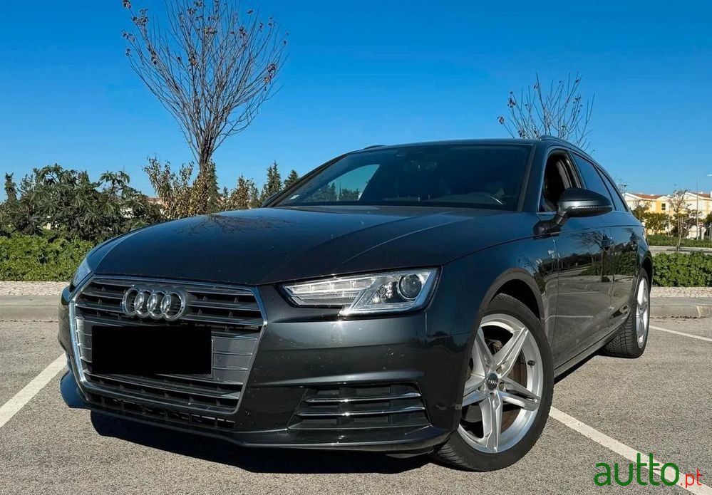 2016' Audi A4 Avant photo #1