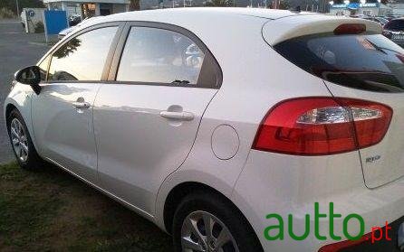 2016' Kia Rio 1.2 Cvvt Lx photo #2