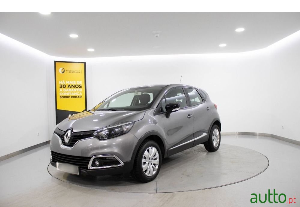 2017' Renault Captur 1.5 Dci Sport photo #3