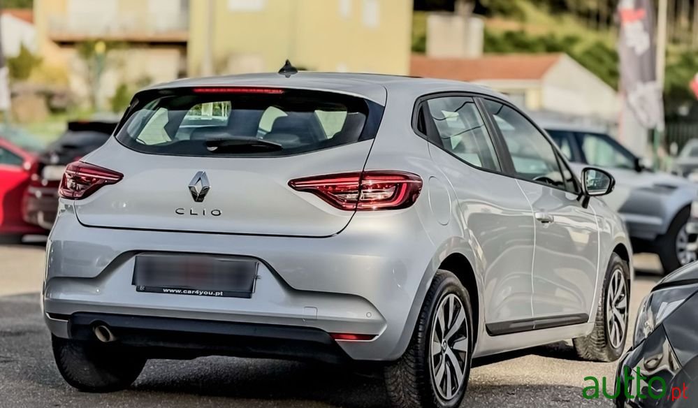 2022' Renault Clio photo #5