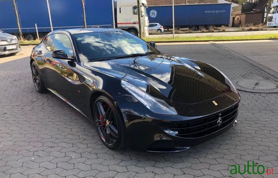 2012' Ferrari FF photo #2