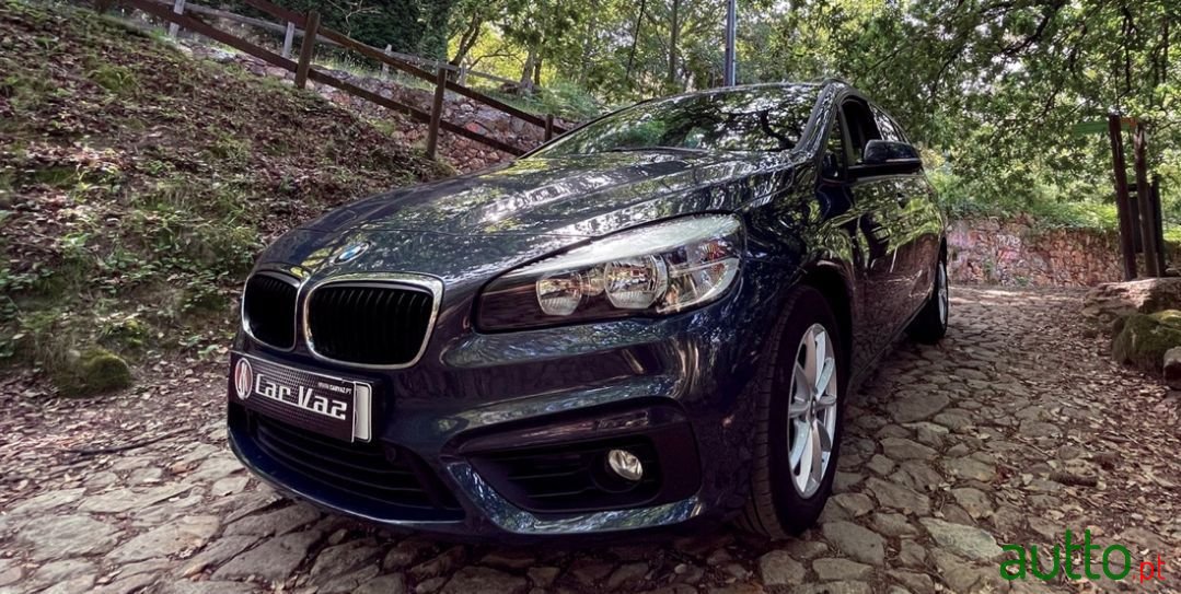 2017' BMW 216 Gran Tourer photo #4