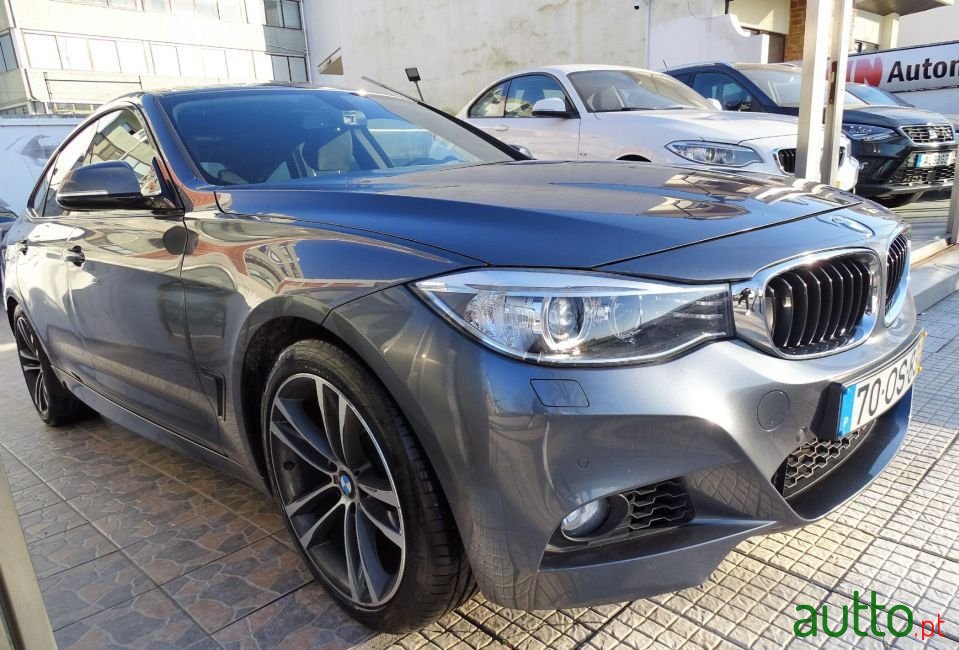 2014' BMW 320 Gran Turismo photo #1