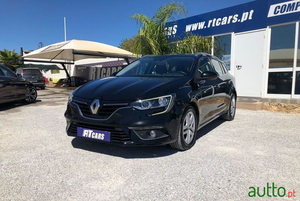2019' Renault Megane Sport Tourer photo #3
