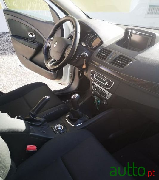 2013' Renault Megane Break photo #4