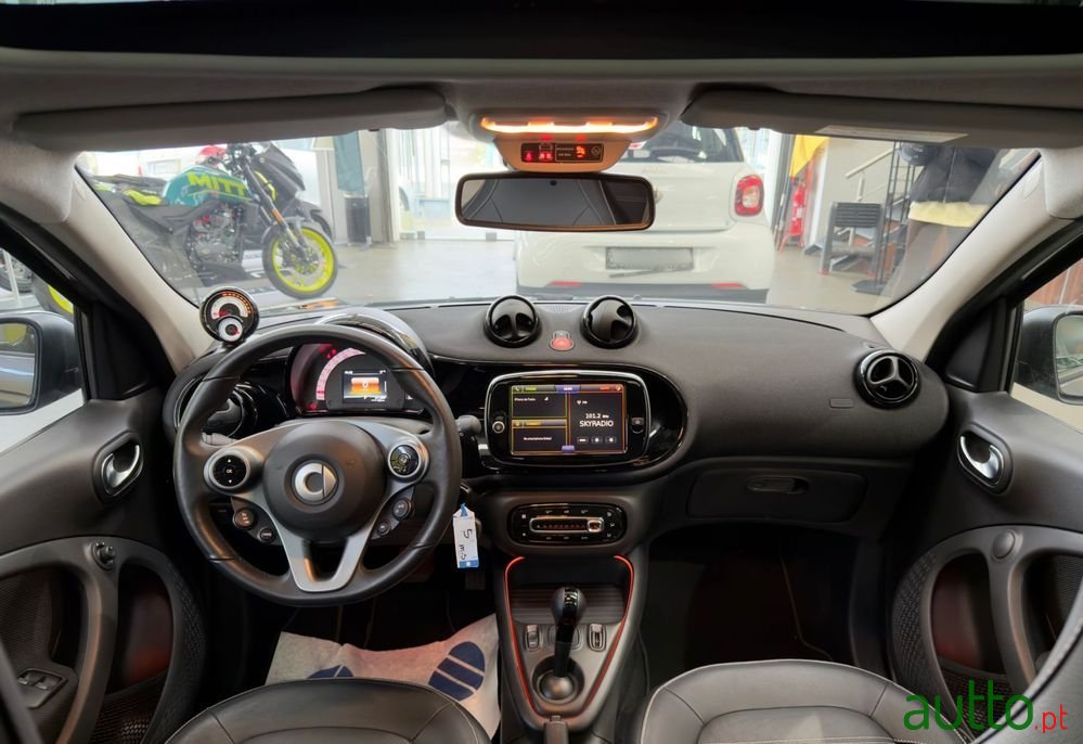 2021' Smart Forfour Eq Prime photo #2