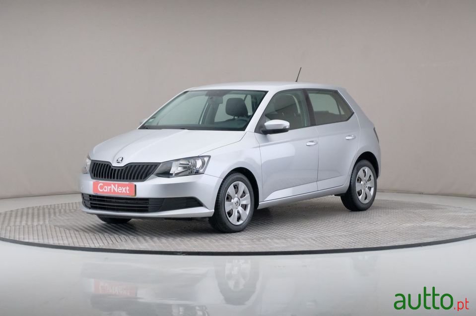 2016' Skoda Fabia photo #1