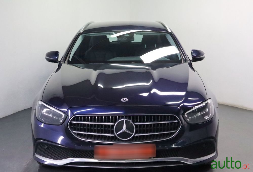 2022' Mercedes-Benz Classe E De Exclusive Line photo #2