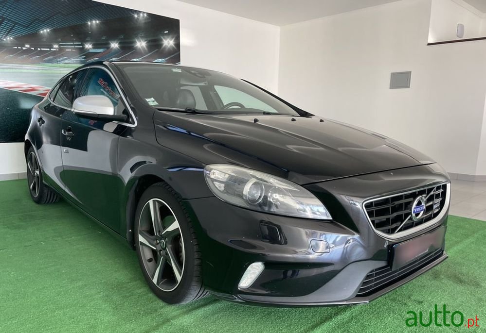 2013' Volvo V40 photo #3