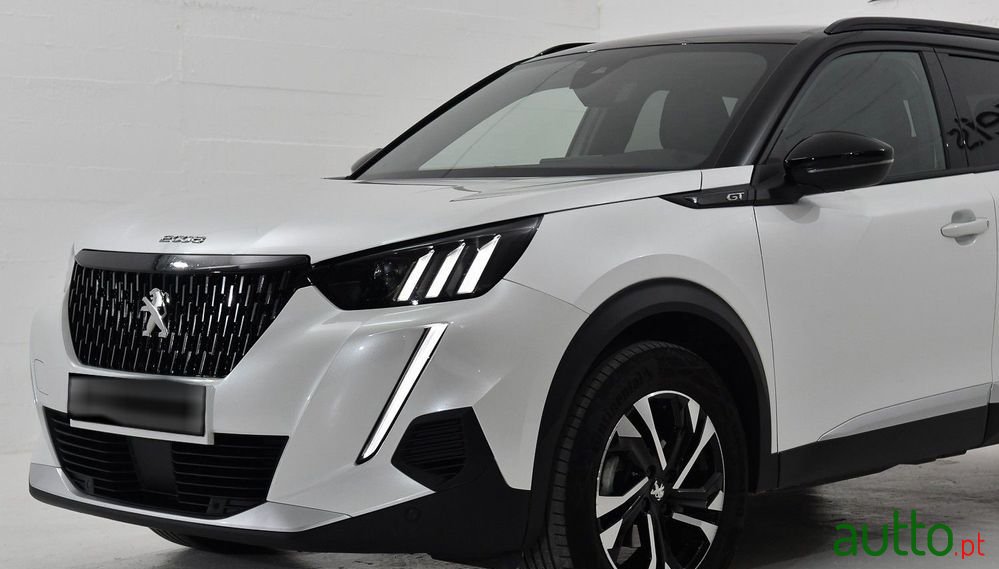 2023' Peugeot 2008 photo #6