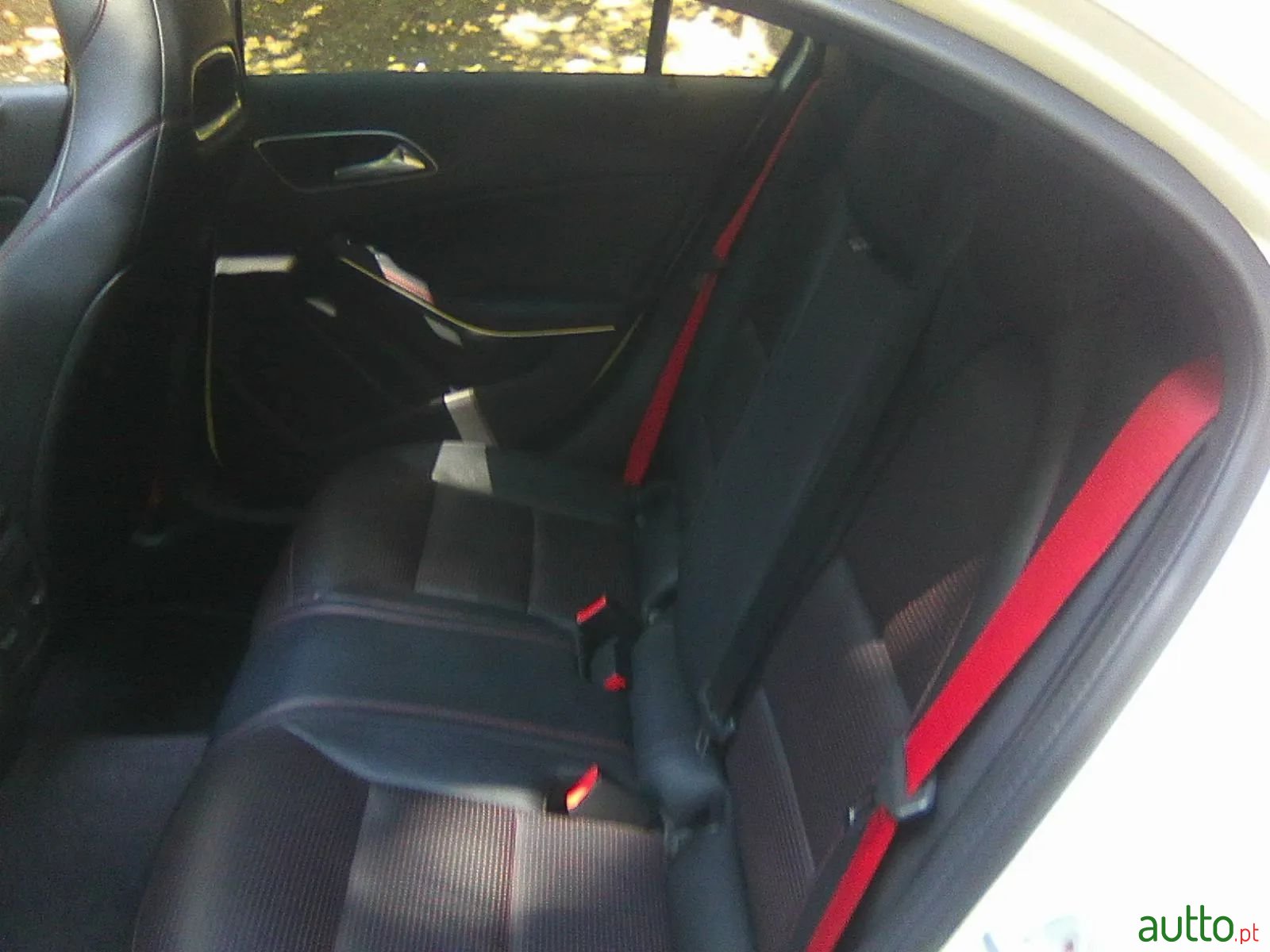 2013' Mercedes-Benz A-45 Amg photo #3