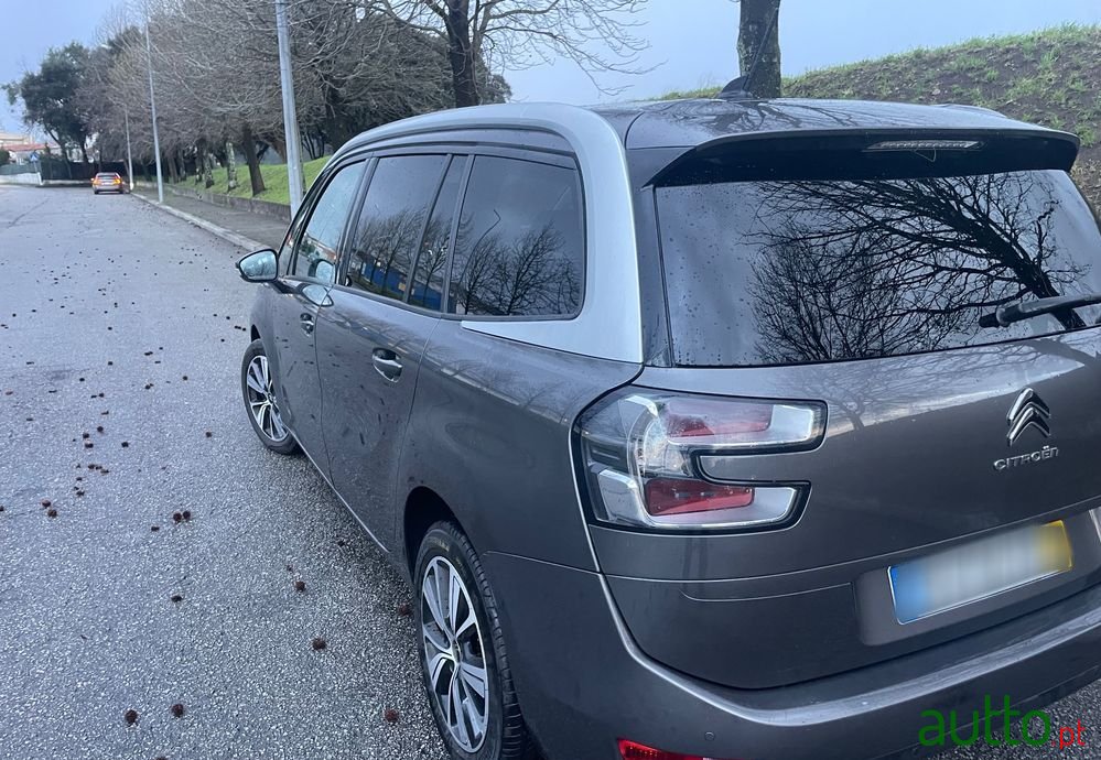 2018' Citroen Grand C4 SpaceTourer photo #6