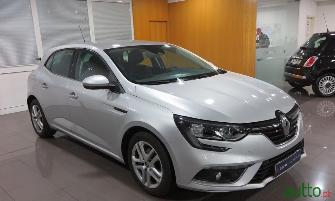 2018' Renault Megane photo #2