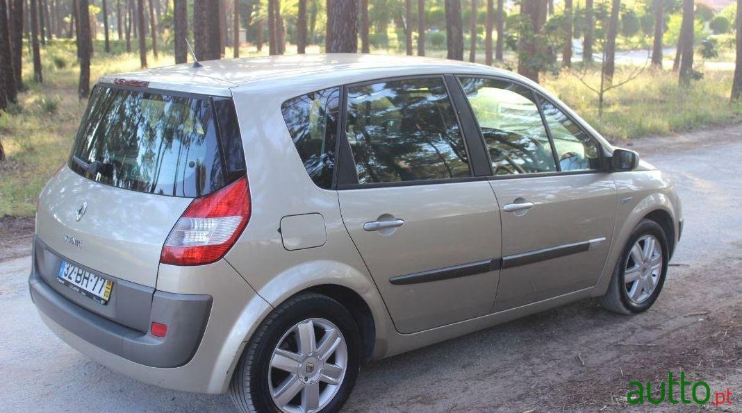 2006' Renault Scenic photo #3