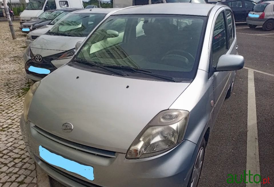 2010' Daihatsu Sirion photo #1