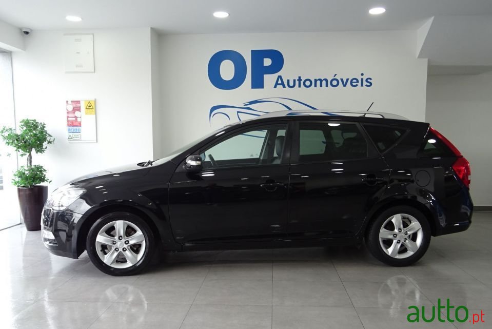 2012' Kia Ceed Sw photo #3