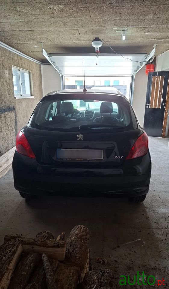 2007' Peugeot 207 1.4 16V Trendy photo #3