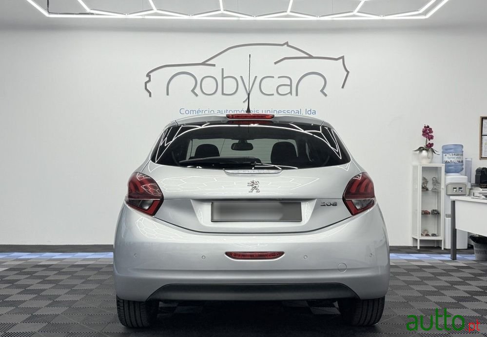 2018' Peugeot 208 photo #4