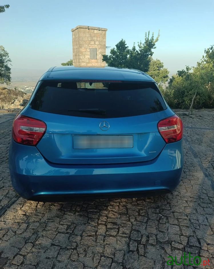 2015' Mercedes-Benz A 180 photo #4