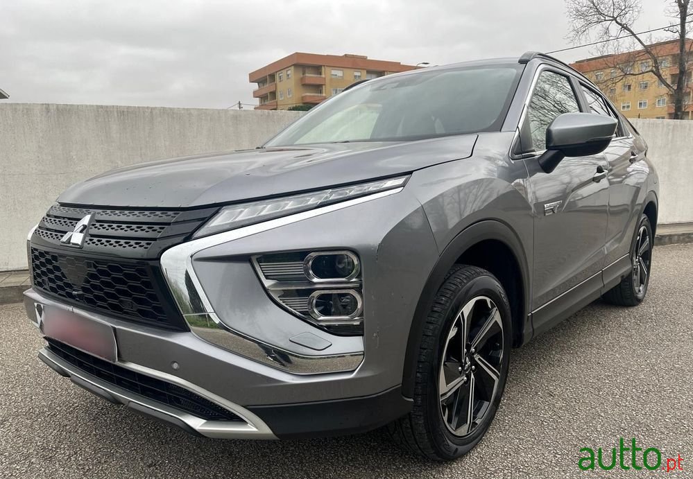2022' Mitsubishi Eclipse Cross photo #2