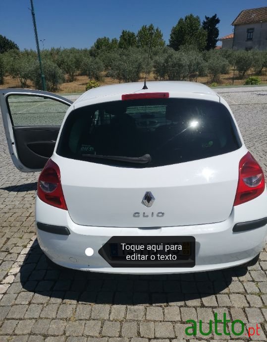 2009' Renault Clio photo #1