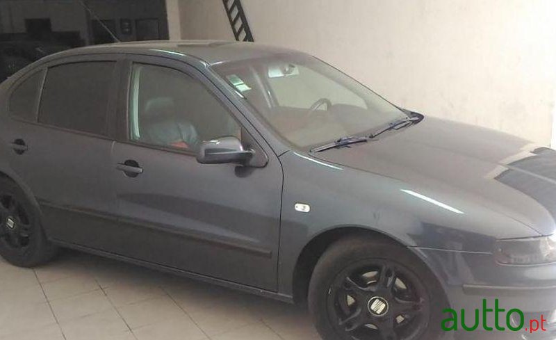 2001' SEAT Toledo 1.9 Tdi Sport photo #2