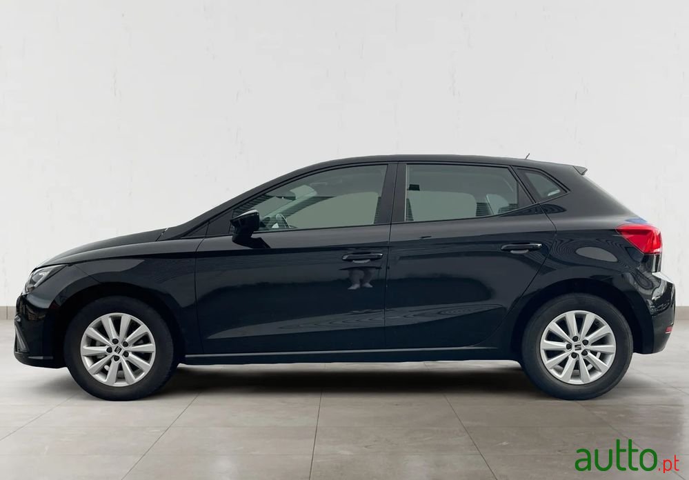 2022' SEAT Ibiza photo #2