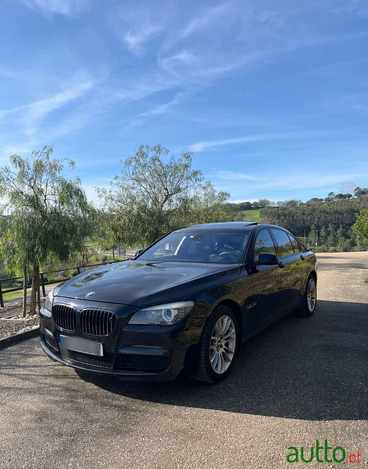 2010' BMW Série 7 D Xdrive Pack M photo #1