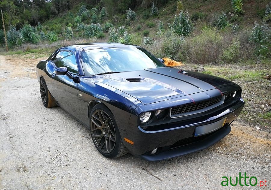 2012' Dodge Challenger photo #1