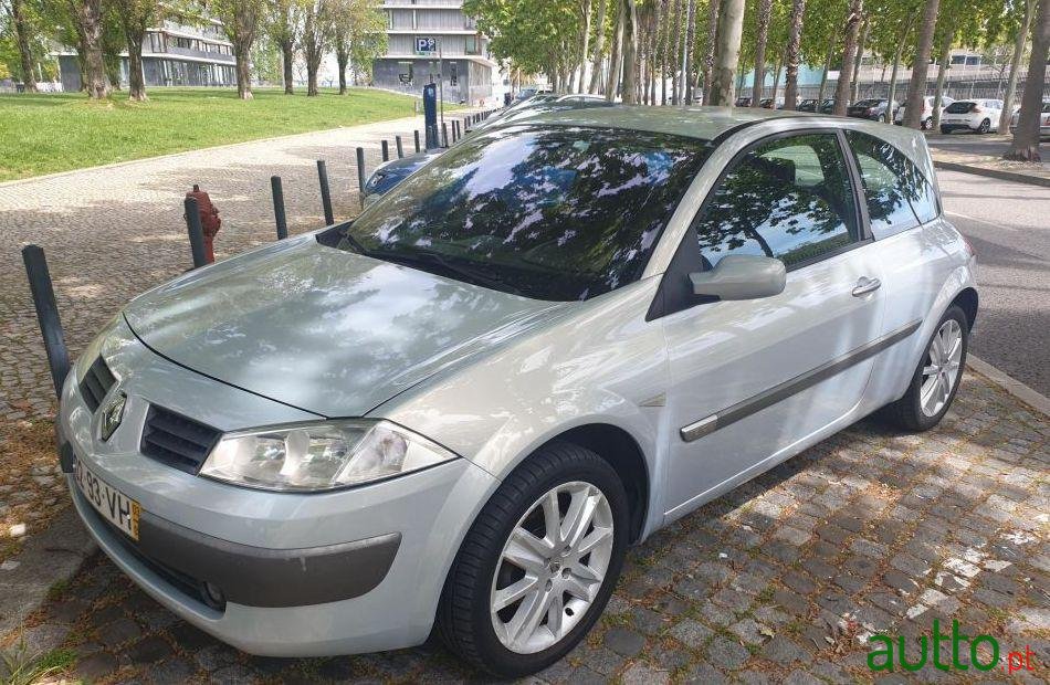 2003' Renault Megane photo #1