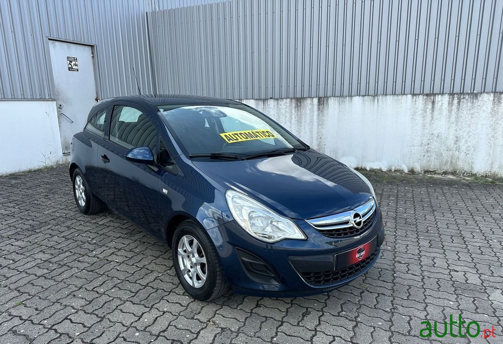 2013' Opel Corsa photo #3