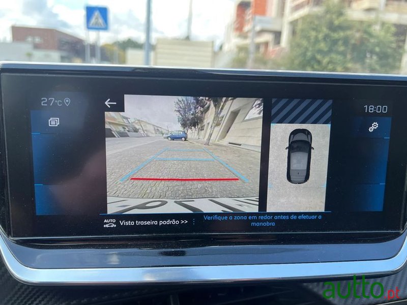 2020' Peugeot 208 photo #5
