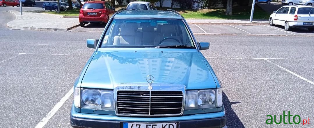 1987' Mercedes-Benz E-300 photo #3