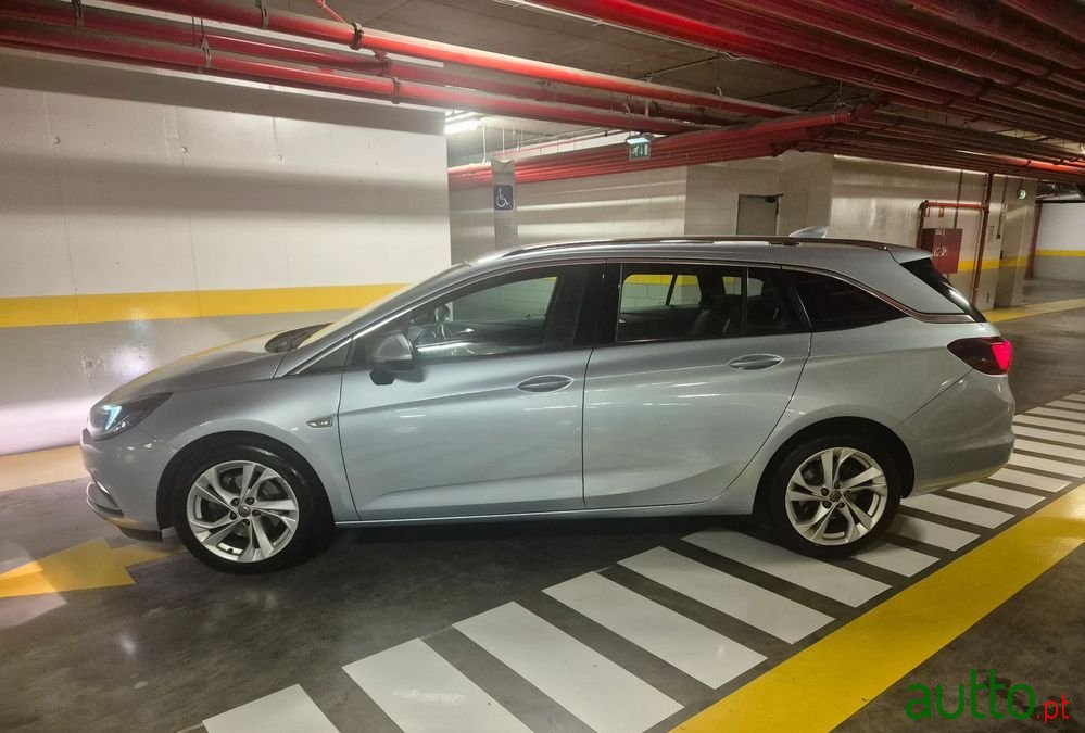 2017' Opel Astra Sports Tourer photo #3
