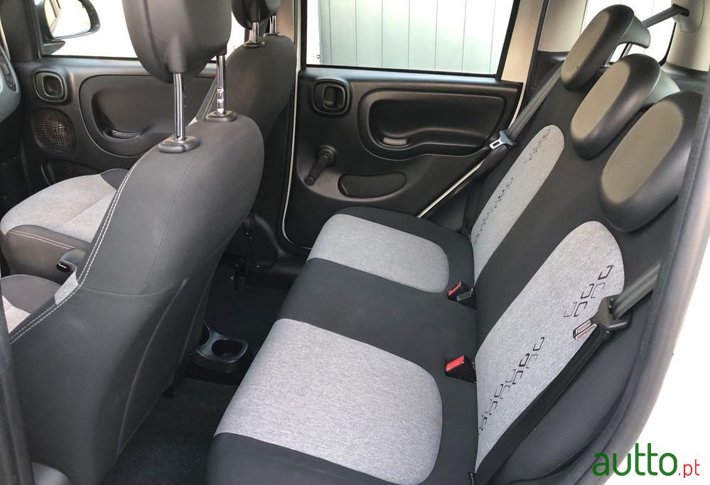 2017' Fiat Panda 1.2 Waze S&S photo #6