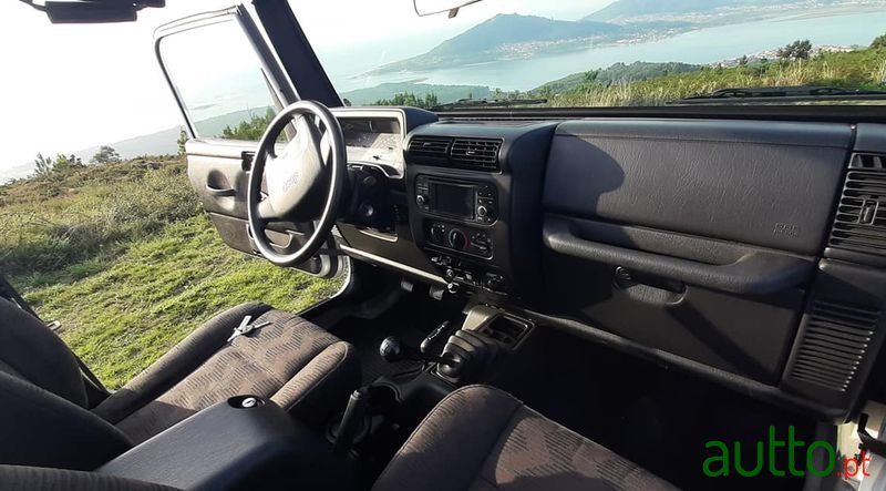 2003' Jeep Wrangler photo #3