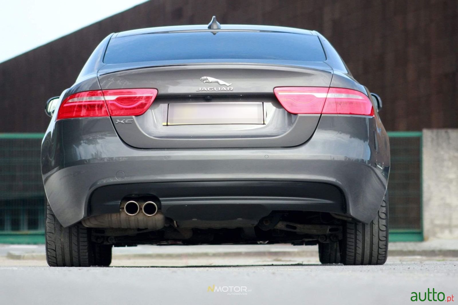 2016' Jaguar XE photo #4