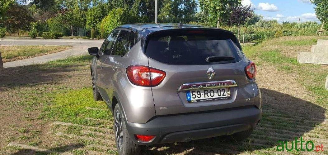 2016' Renault Captur photo #4