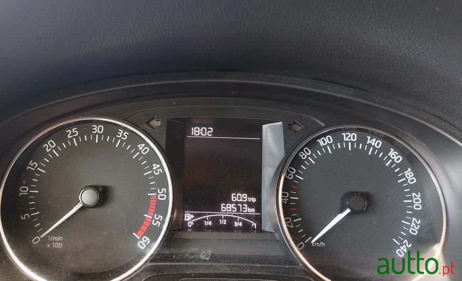 2016' Skoda Rapid photo #6