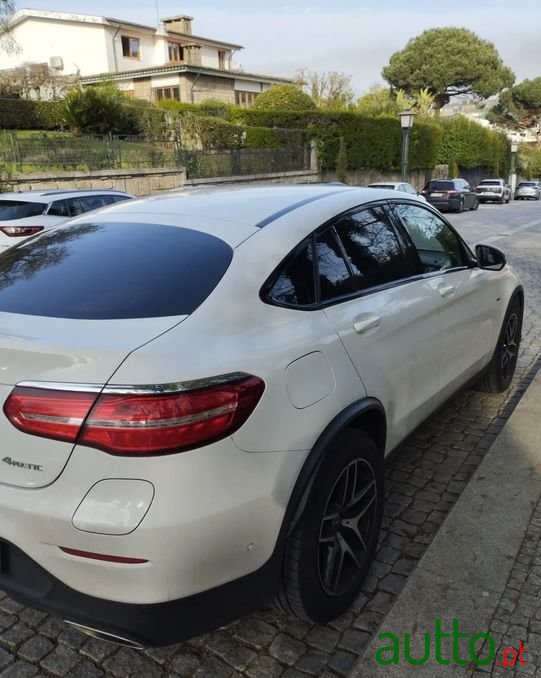 2017' Mercedes-Benz Glc-350 photo #3