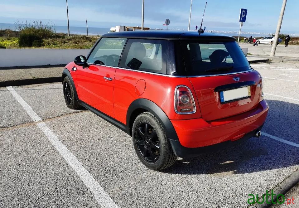 2010' MINI One photo #4