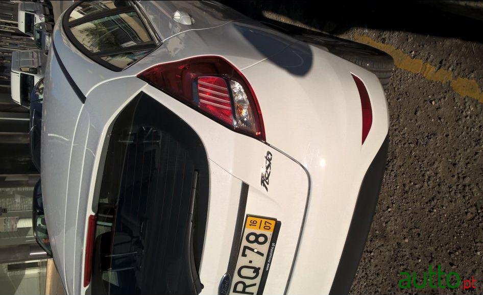 2016' Ford Fiesta 1.0 Ti-Vct Titanium photo #1